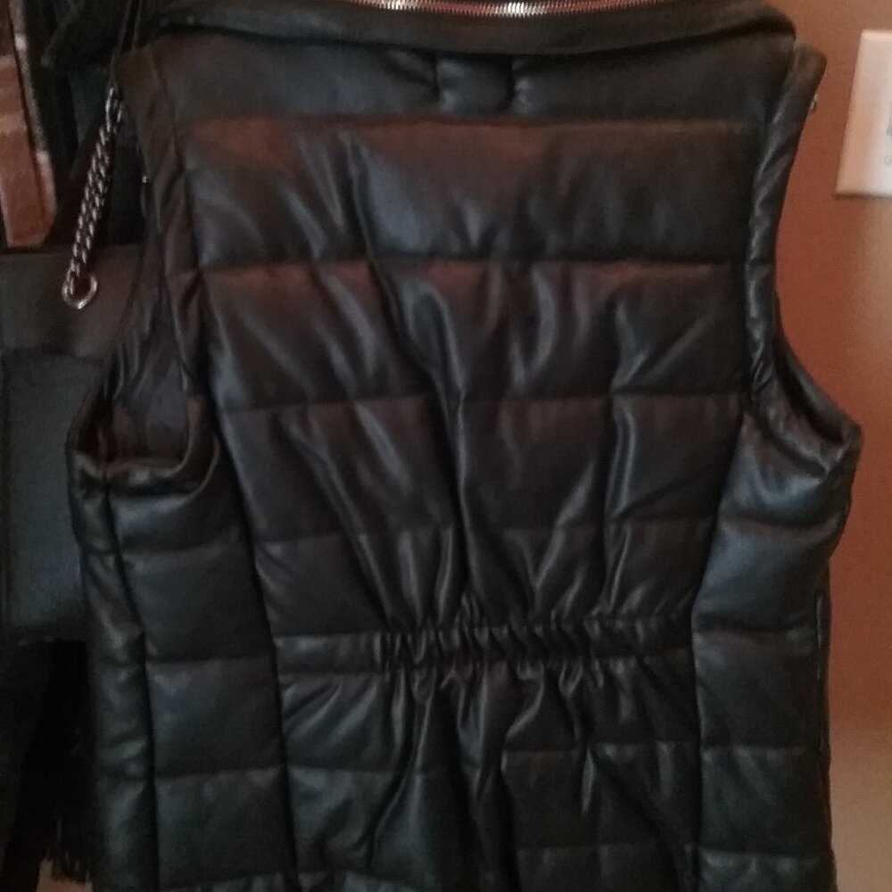 Guess Vest - Picture 2 of 4